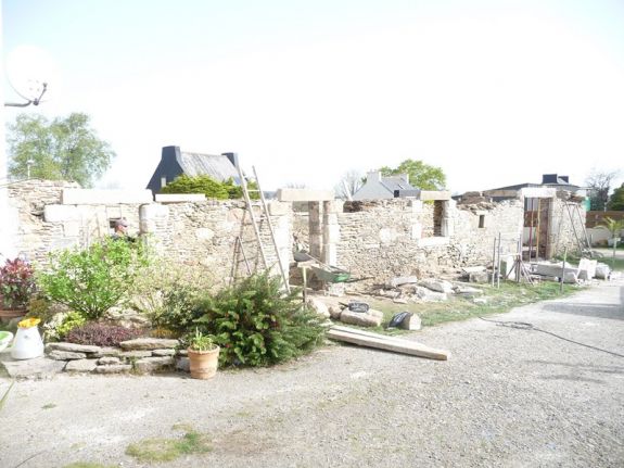 Murs en pierres de taille pour projet de rénovation