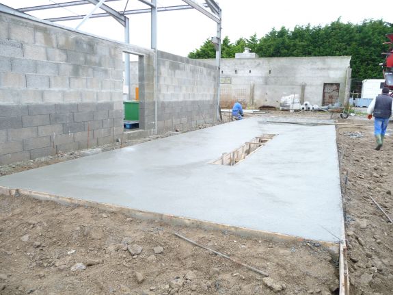 Construction dans le secteur industriel et tertiaire près de Brest